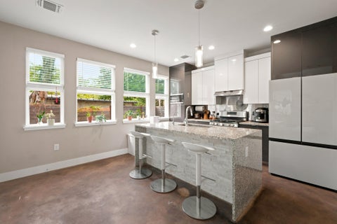 Tiny photo for 2927 E Martin Luther King Jr BLVD #3, Austin, TX 78702 (MLS # 5712930)
