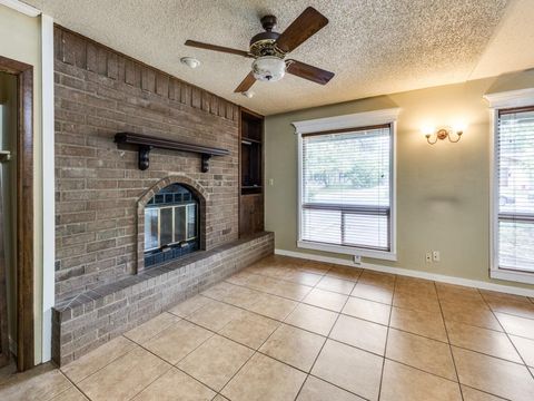 Tiny photo for 817 Glen Oak DR, Austin, TX 78745 (MLS # 3635098)