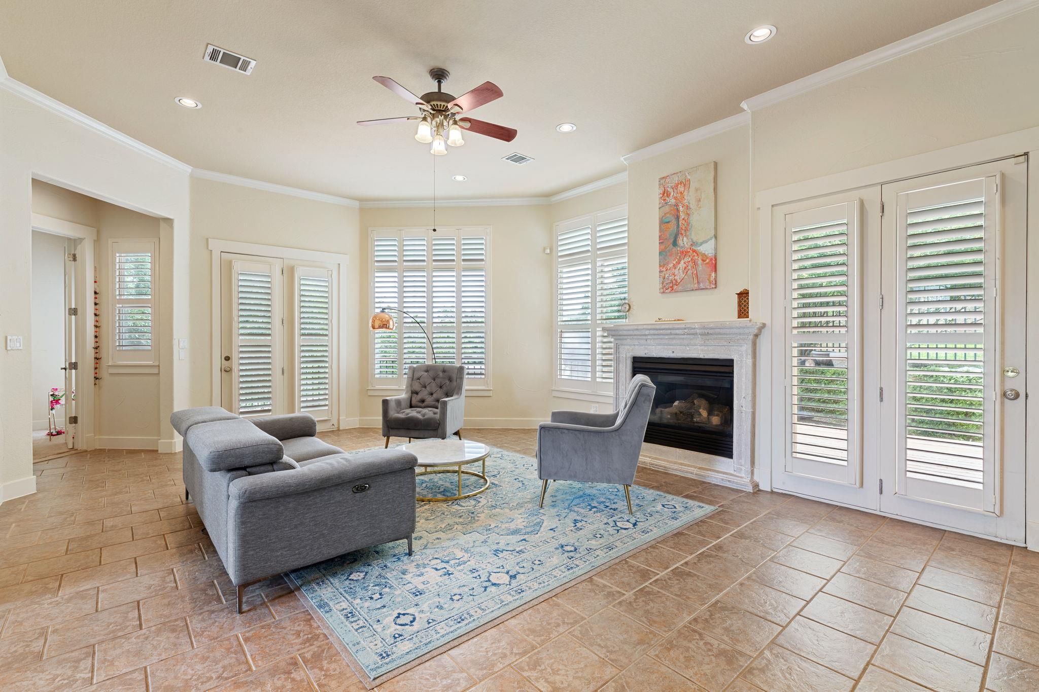 2800 Waymaker WAY 63