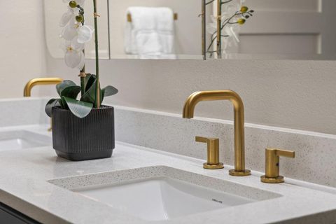 Tiny photo for 1505 Summit ST, Austin, TX 78741 (MLS # 9452678)