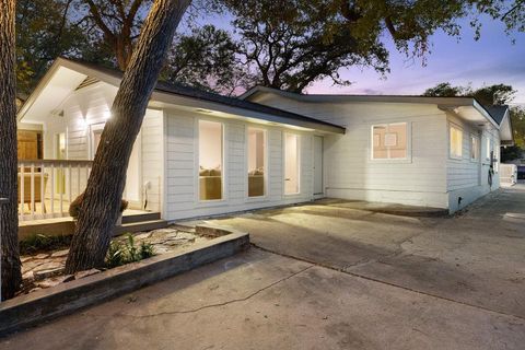 Tiny photo for 1505 Summit ST, Austin, TX 78741 (MLS # 9452678)
