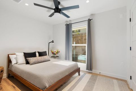 Tiny photo for 1505 Summit ST, Austin, TX 78741 (MLS # 9452678)