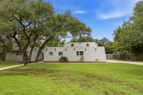Photo of 13204 Fawn Valley DR, Cedar Park, TX 78613 (MLS # 1747411)