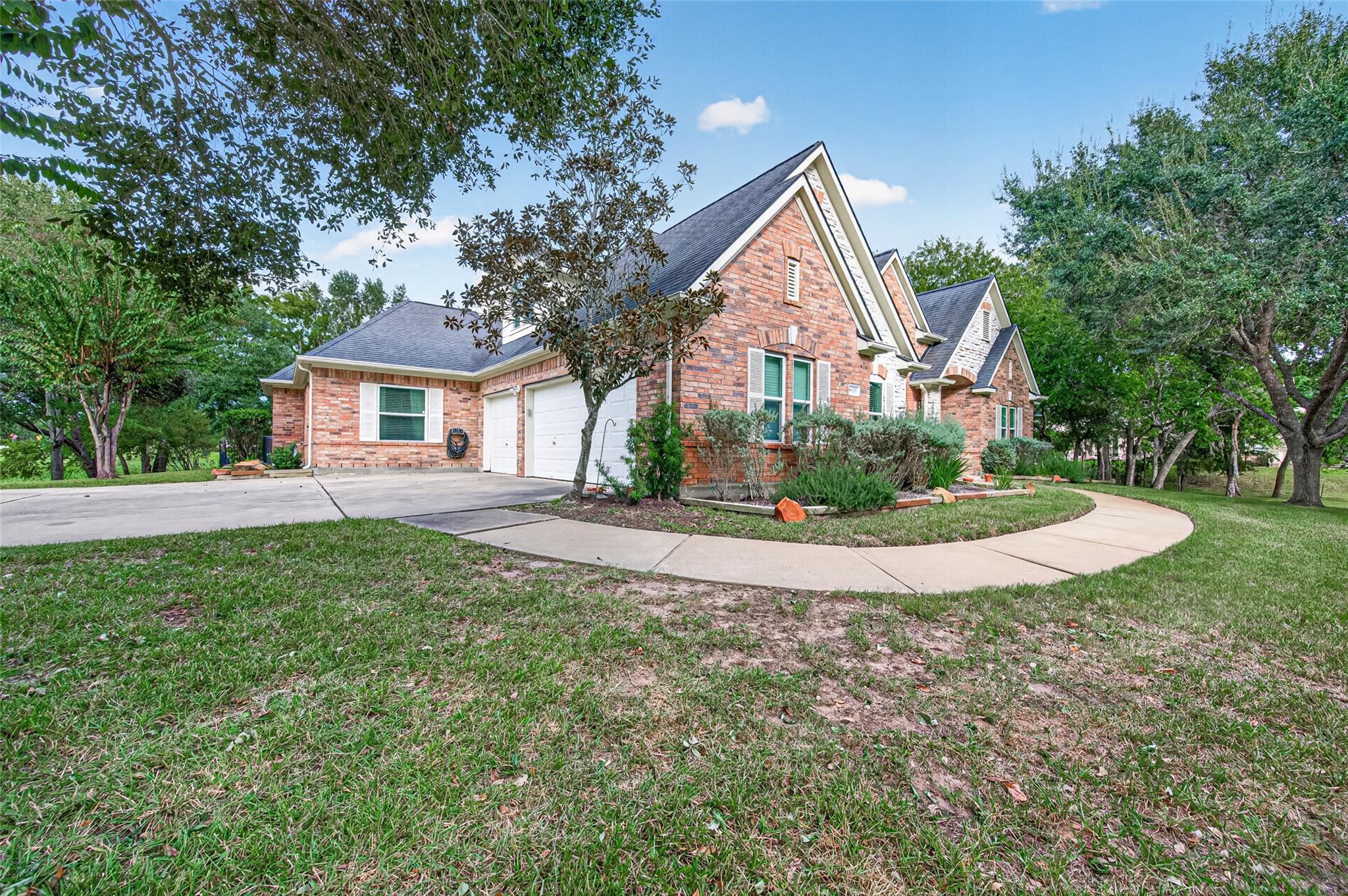 8903 Water Crest TRL
