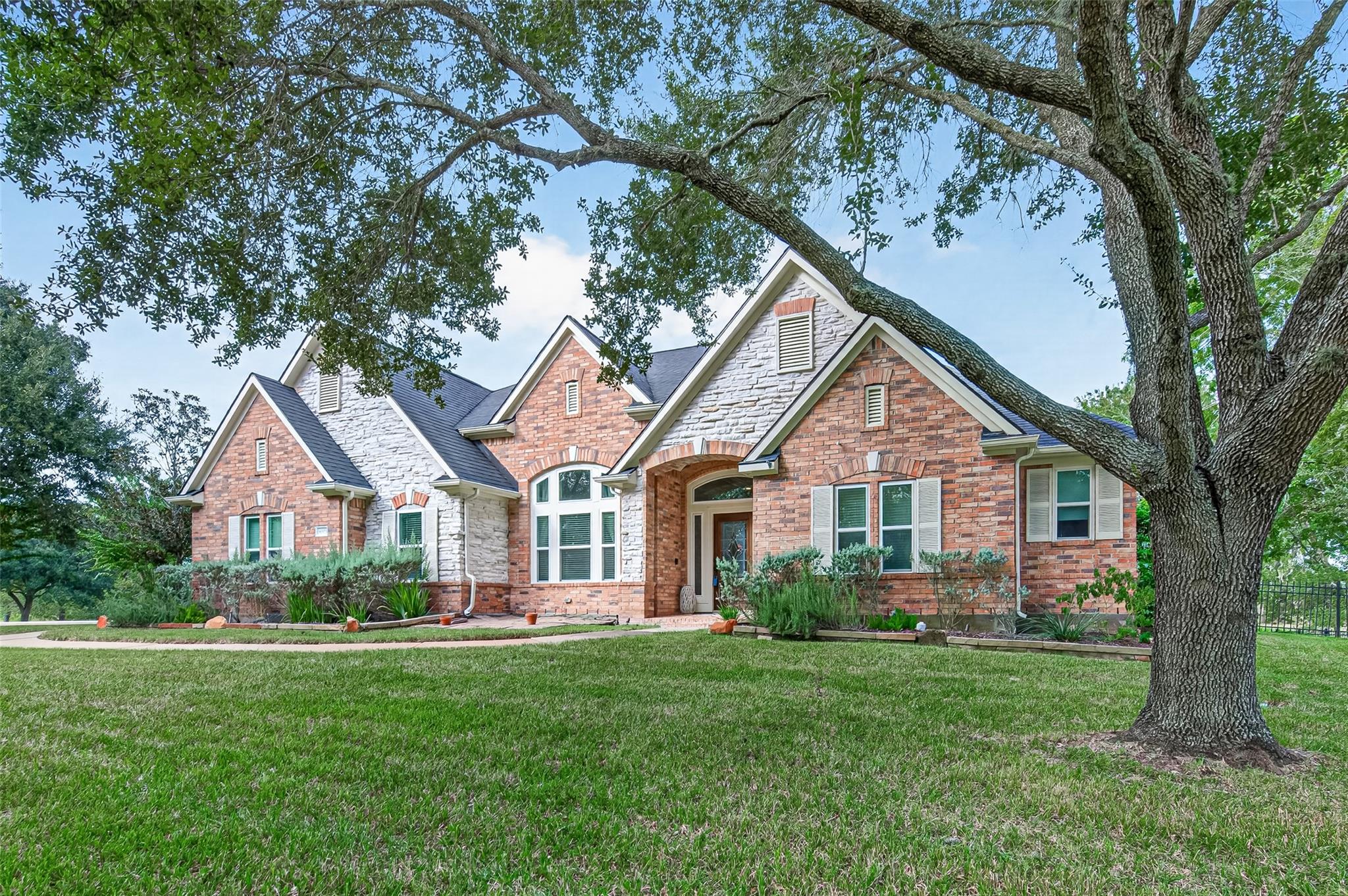 8903 Water Crest TRL