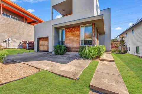 Photo of 5325 Sendero Hills PKWY, Austin, TX 78724 (MLS # 2162636)