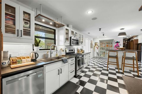 Tiny photo for 2409 East Side DR, Austin, TX 78704 (MLS # 9858359)