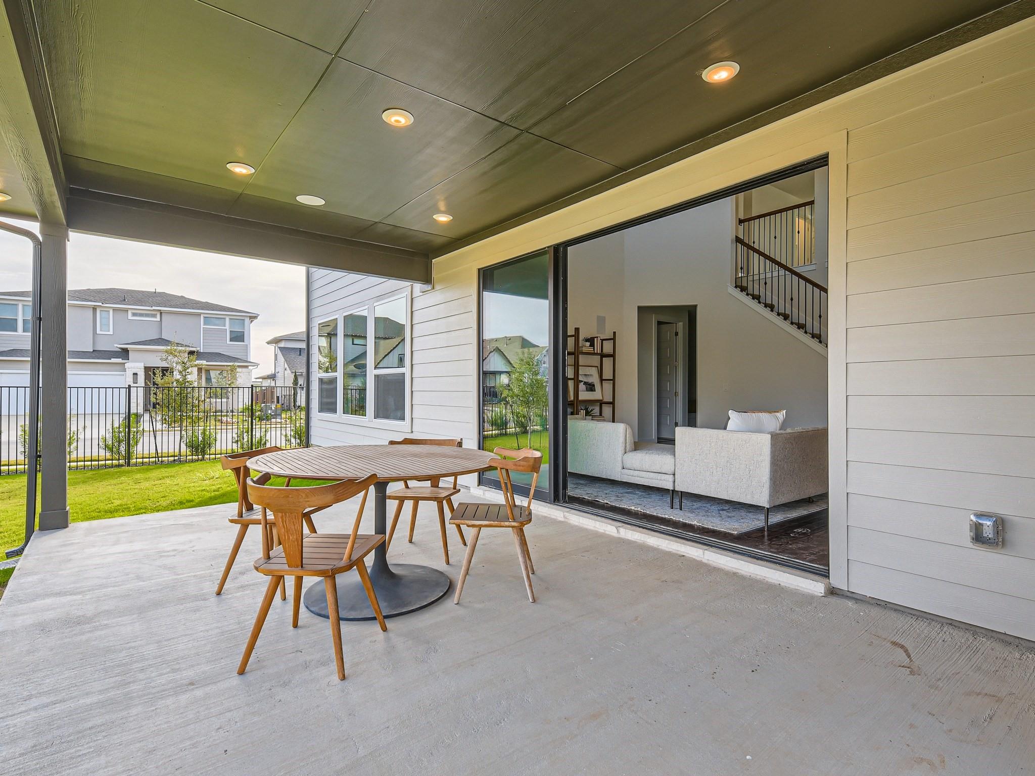 Austin, Texas 78744, United States, 4 Bedrooms Bedrooms, ,3 BathroomsBathrooms,Residential,Active,573