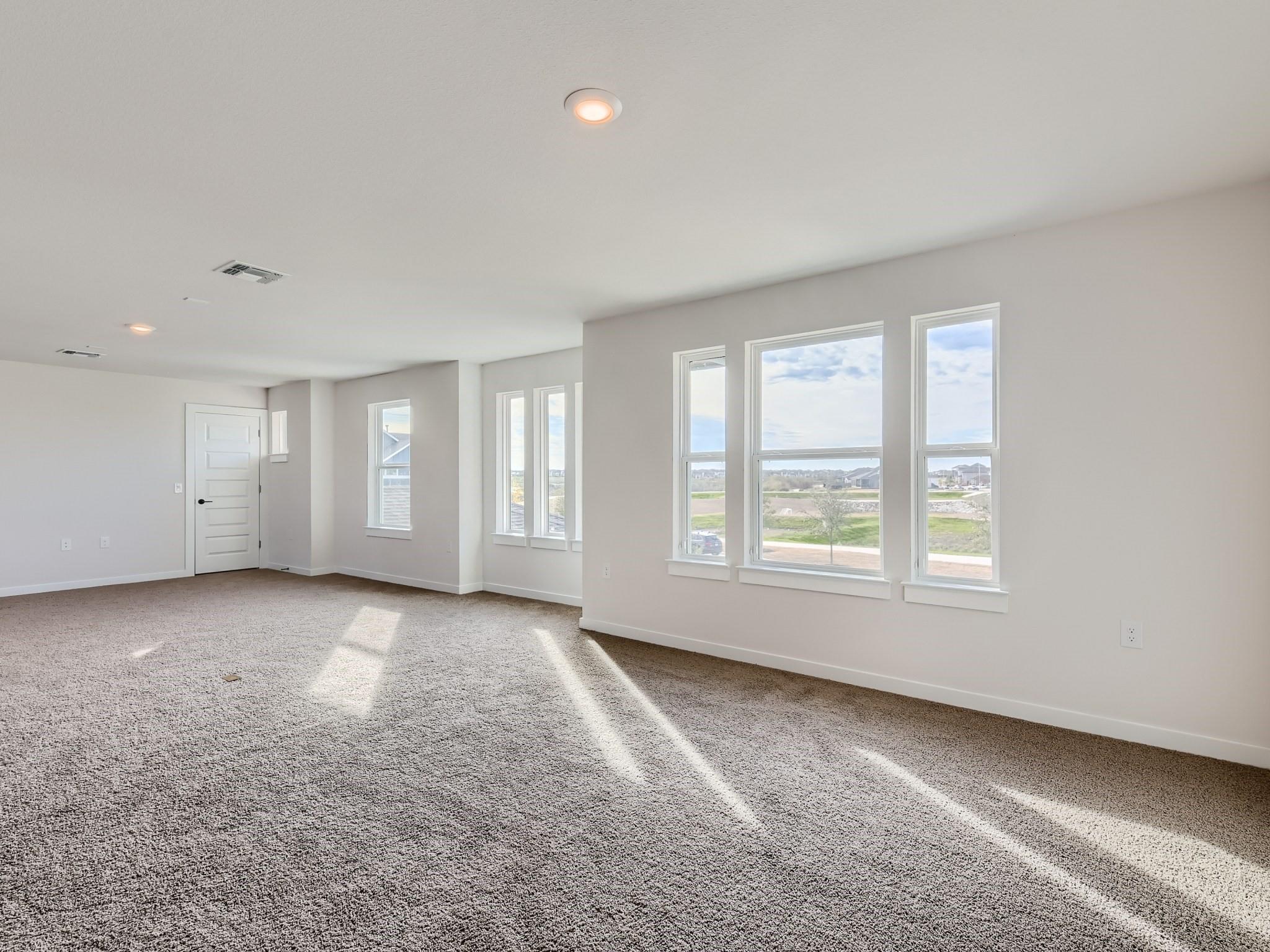 Austin, Texas 78744, United States, 4 Bedrooms Bedrooms, ,3 BathroomsBathrooms,Residential,Active,573