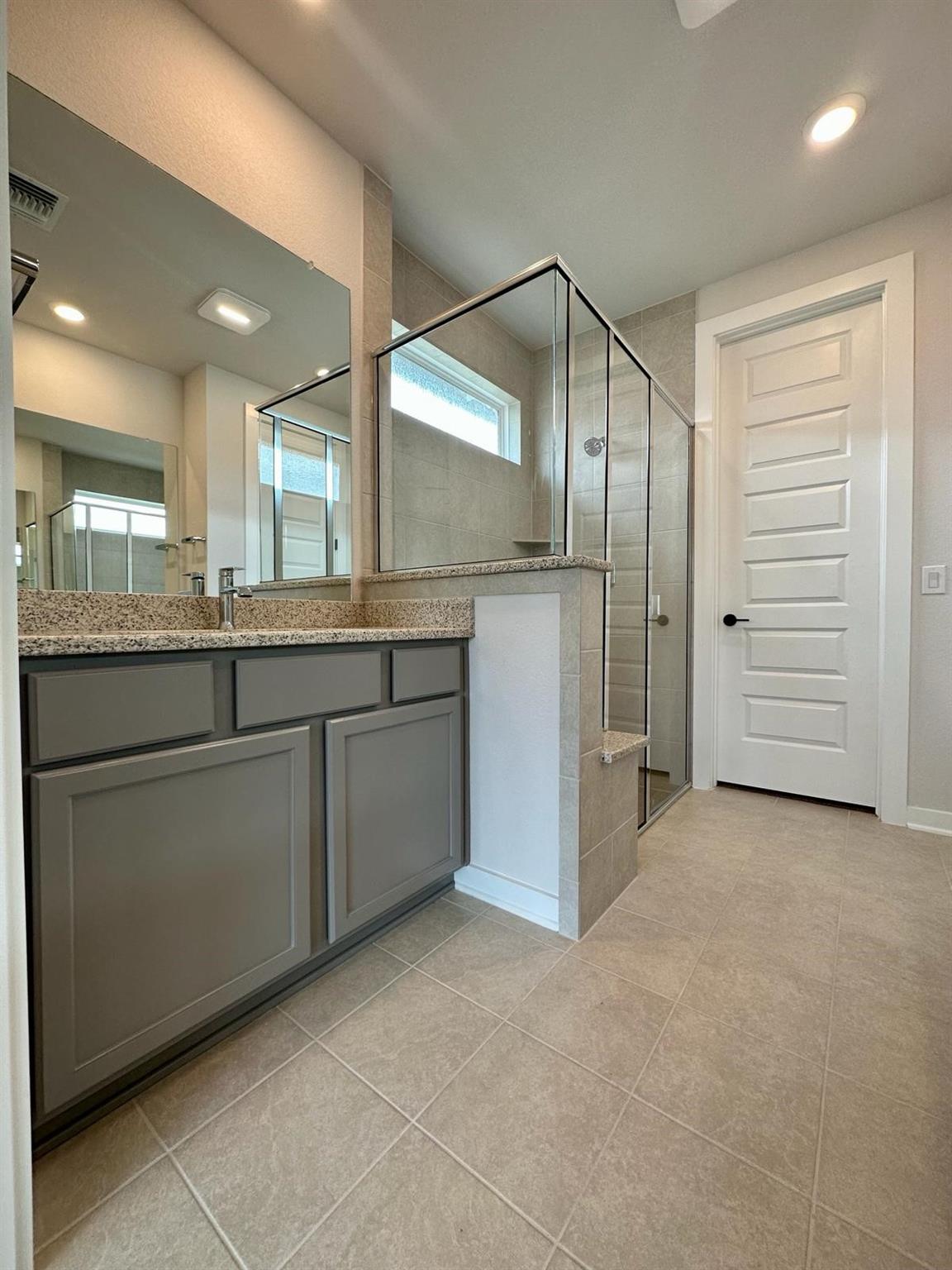 Austin, Texas 78744, United States, 4 Bedrooms Bedrooms, ,3 BathroomsBathrooms,Residential,Active,573