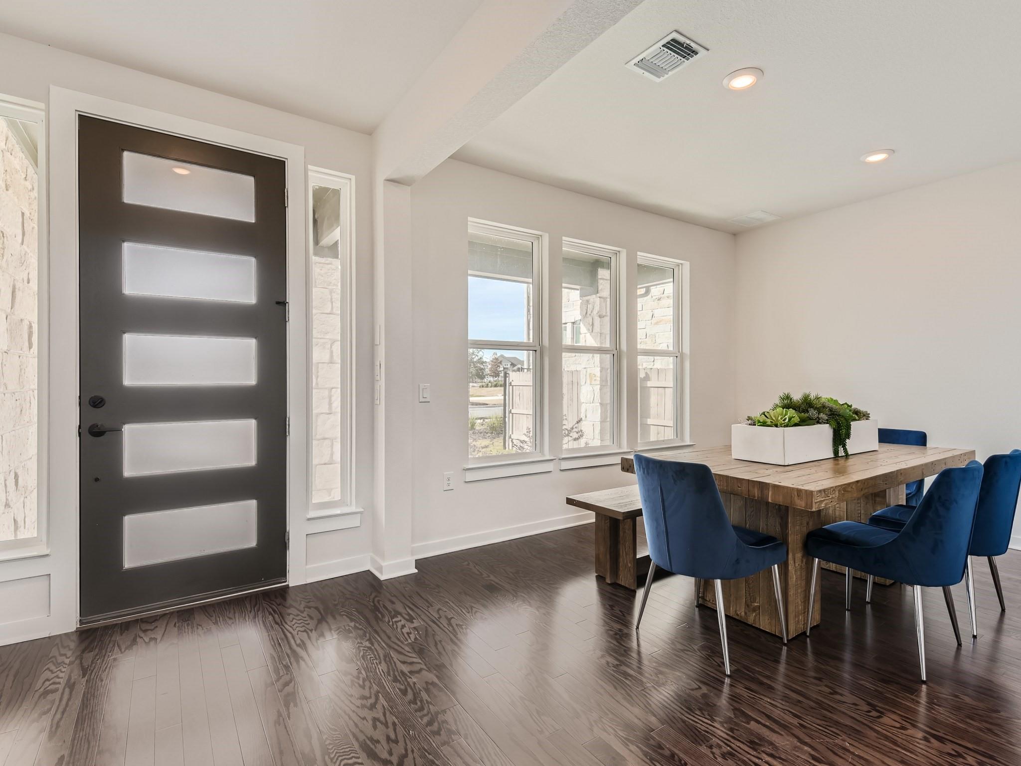 Austin, Texas 78744, United States, 4 Bedrooms Bedrooms, ,3 BathroomsBathrooms,Residential,Active,573