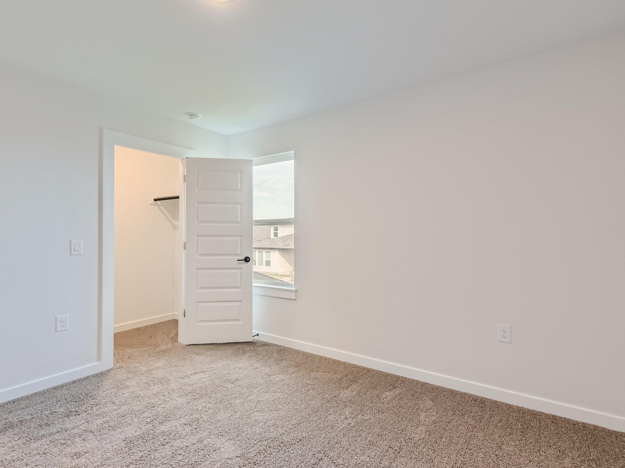 Austin, Texas 78744, United States, 4 Bedrooms Bedrooms, ,3 BathroomsBathrooms,Residential,Active,573