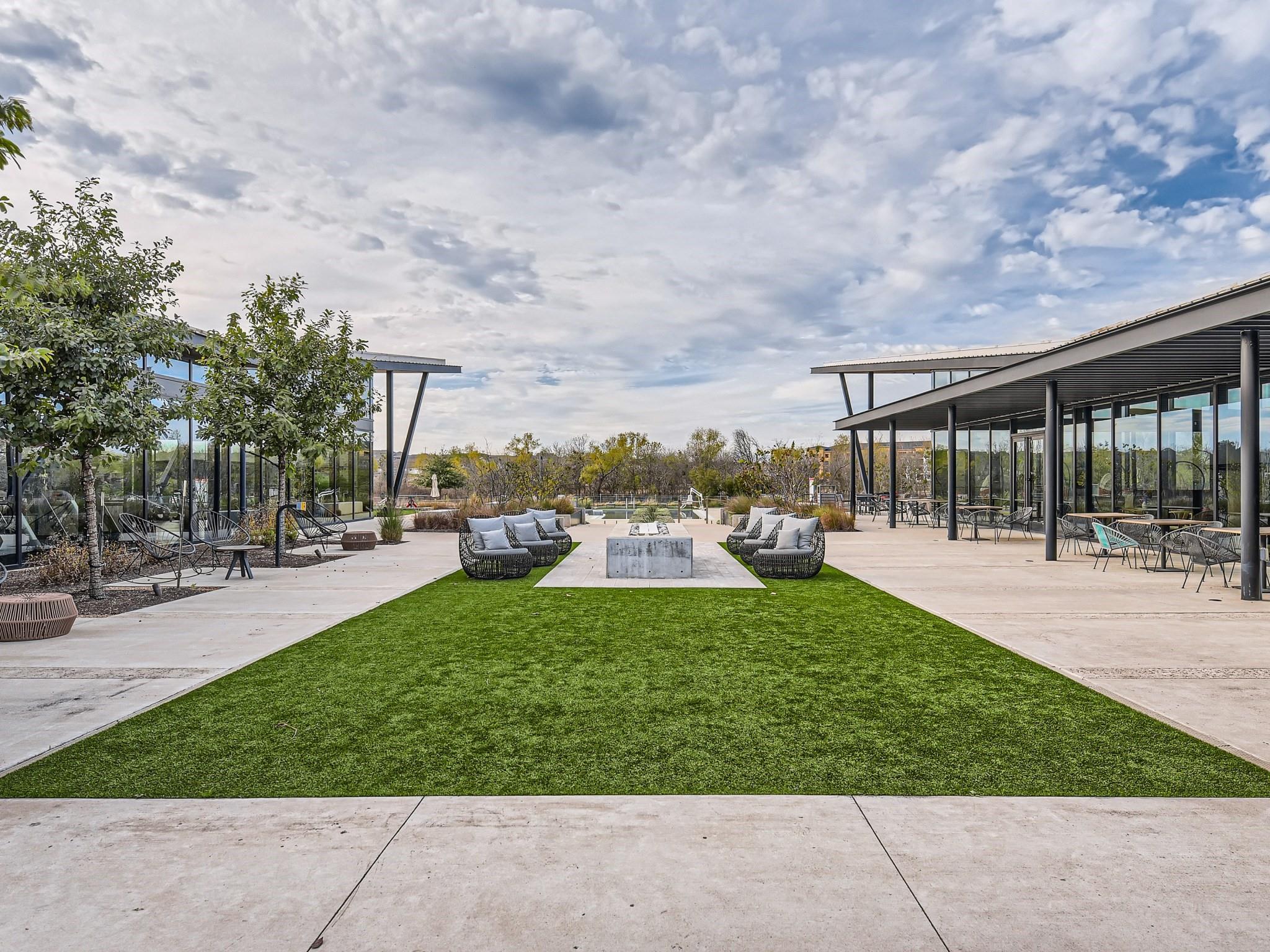 Austin, Texas 78744, United States, 4 Bedrooms Bedrooms, ,3 BathroomsBathrooms,Residential,Active,573