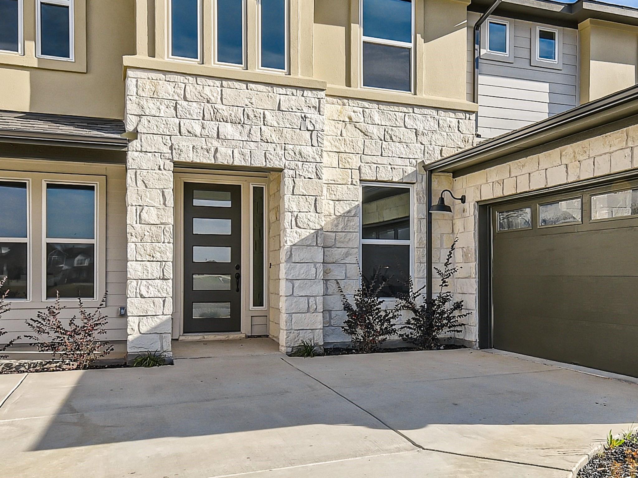 Austin, Texas 78744, United States, 4 Bedrooms Bedrooms, ,3 BathroomsBathrooms,Residential,Active,573