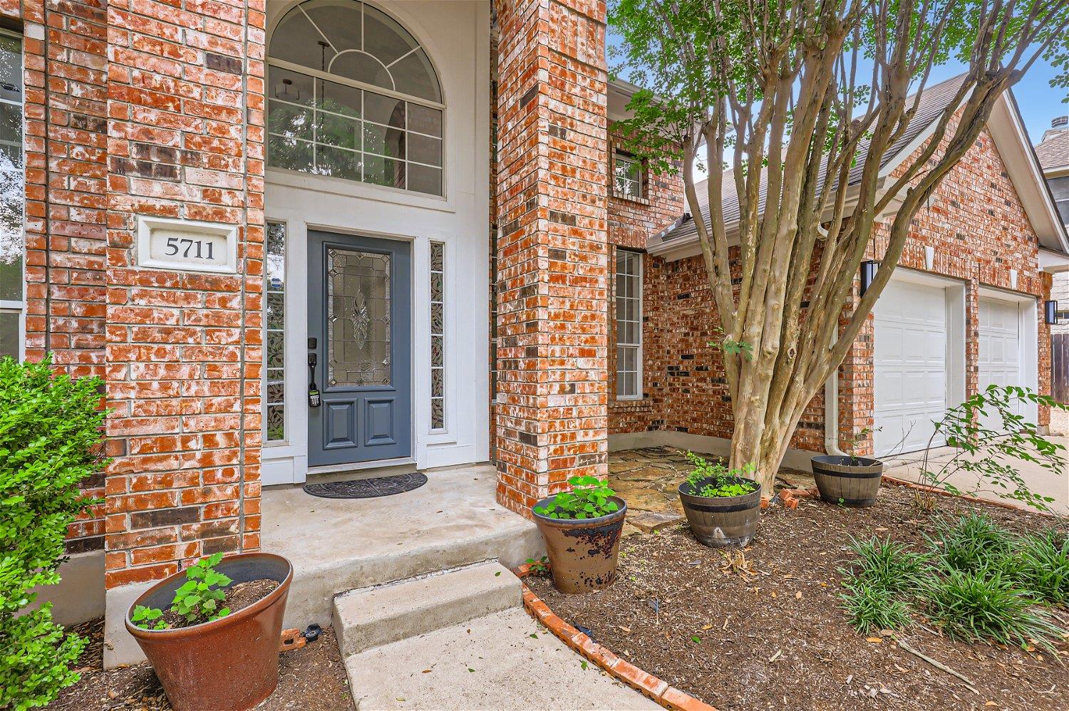 5711 BEXLEY CT