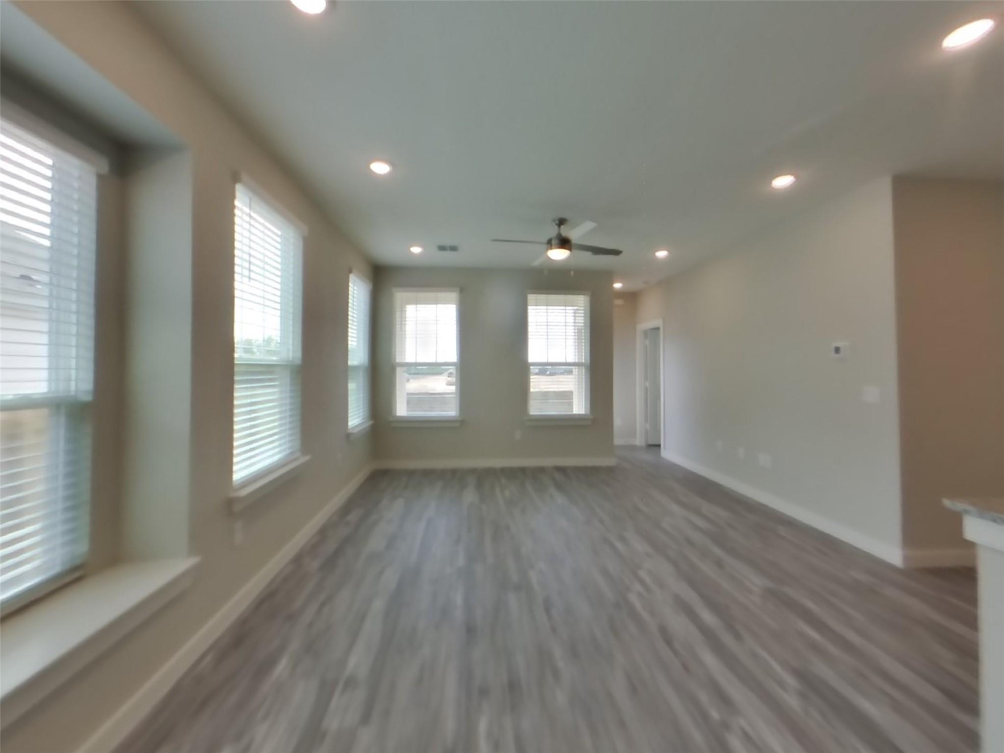 1557 Mexican Heather DR