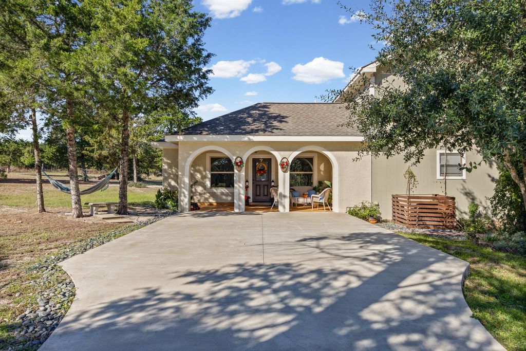 Photo of 305 Whitesands TRL, Dale, TX 78616 (MLS # 2730719)