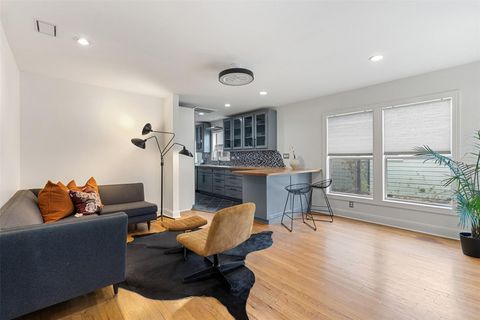 Tiny photo for 2906 Breeze TER, Austin, TX 78722 (MLS # 6600457)