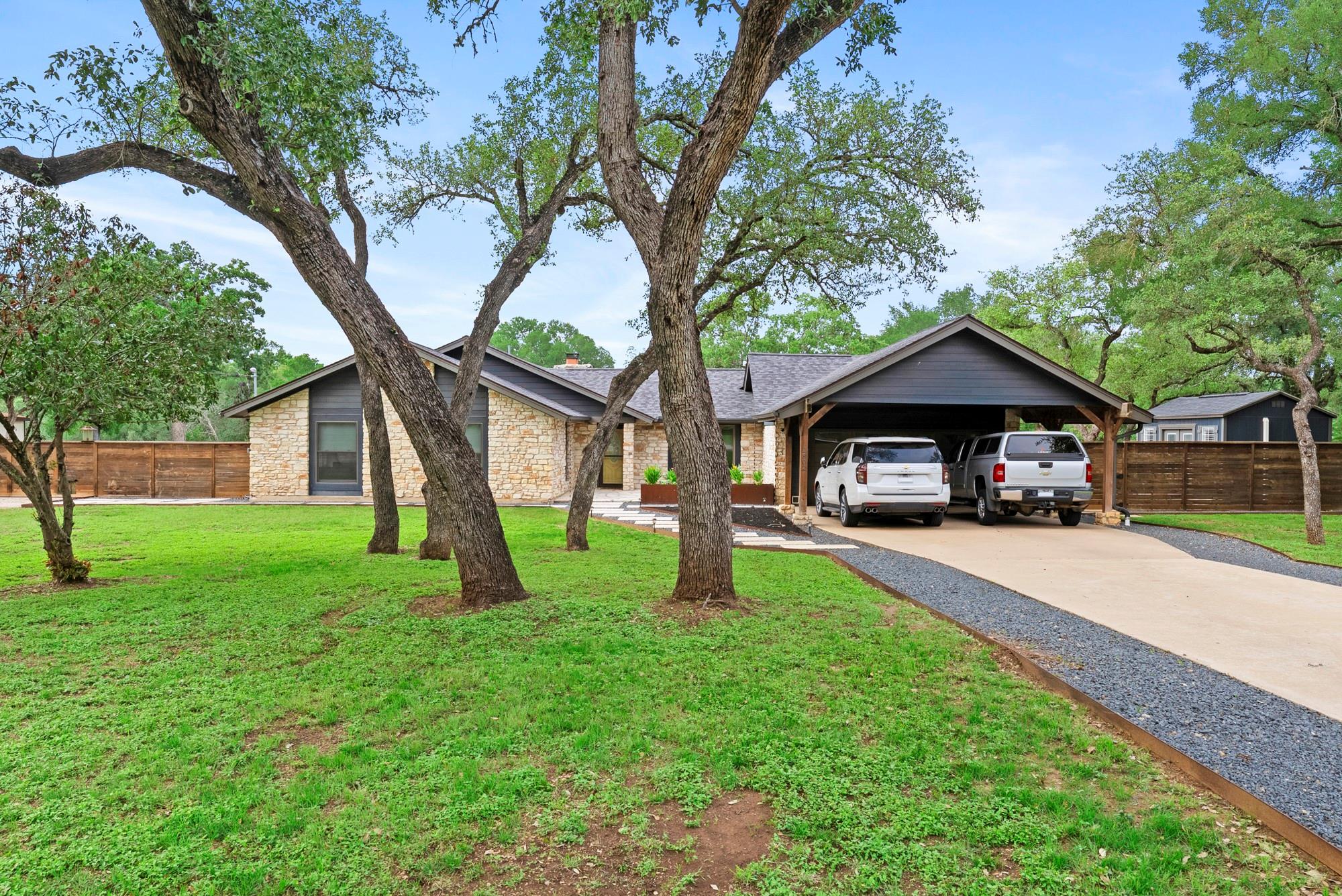 2802 Robin RD