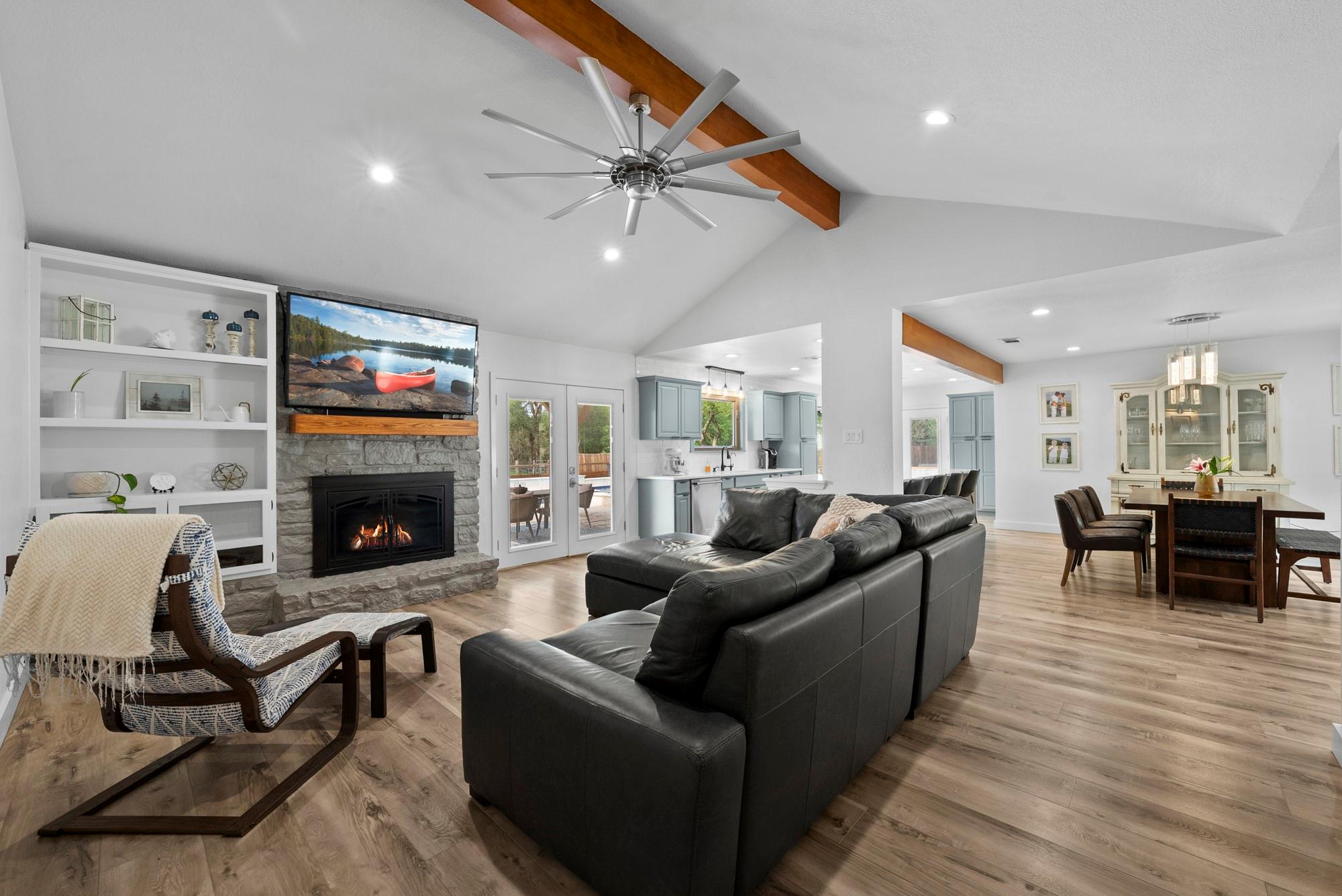 2802 Robin RD