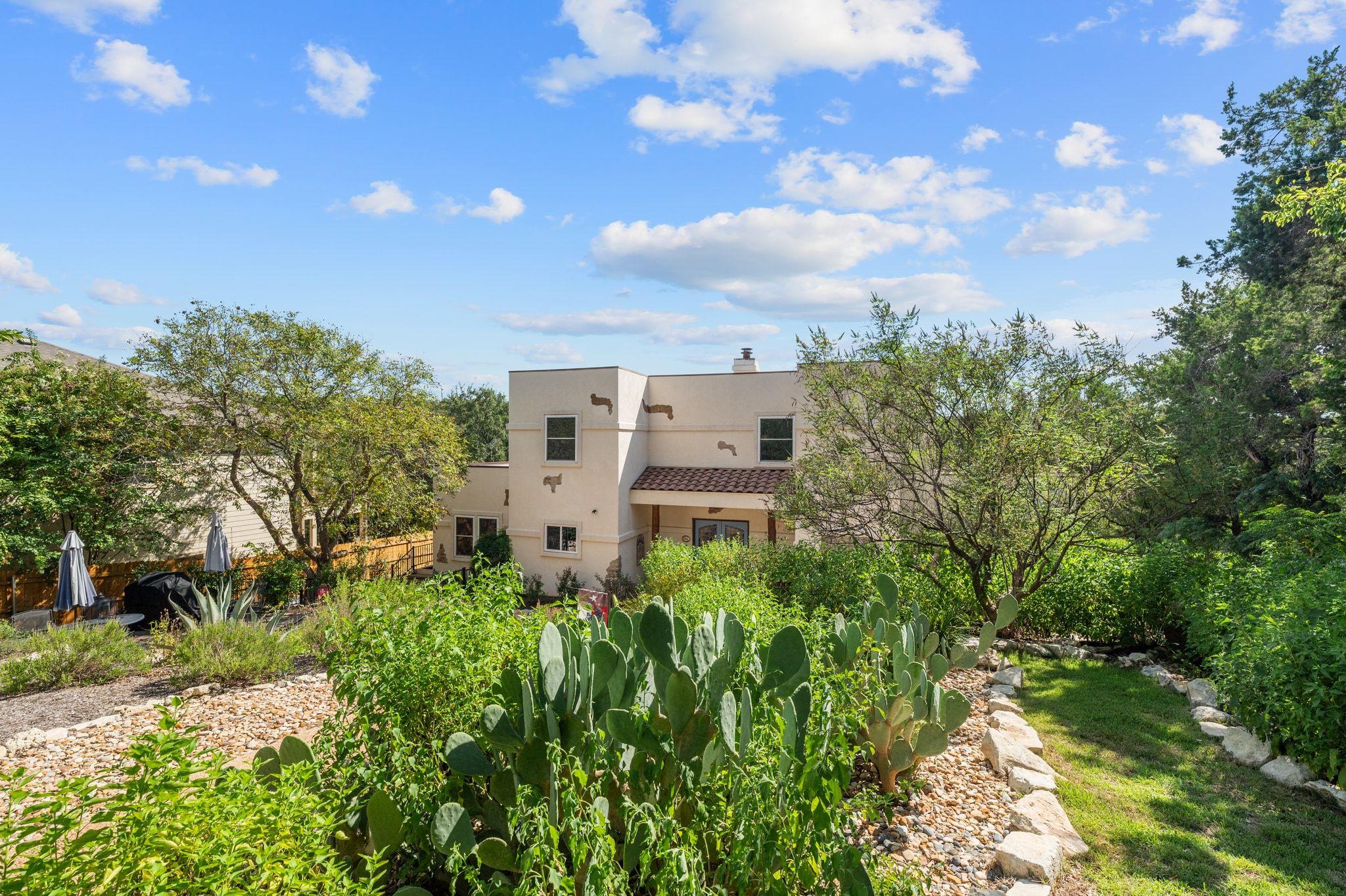 16312 Lake LOOP