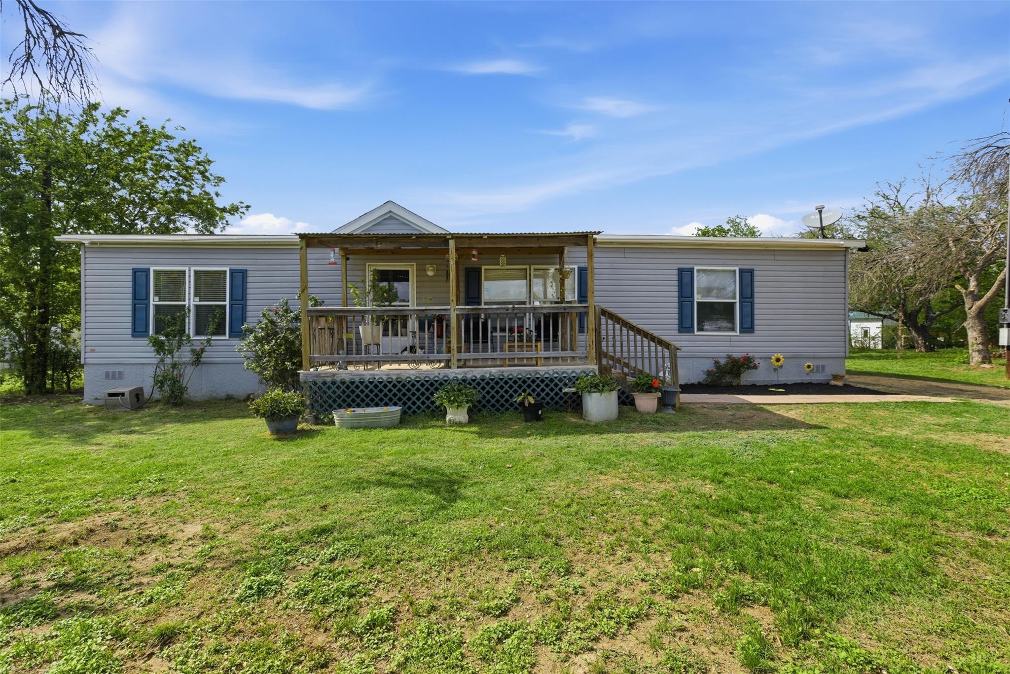 612 Lilac WAY