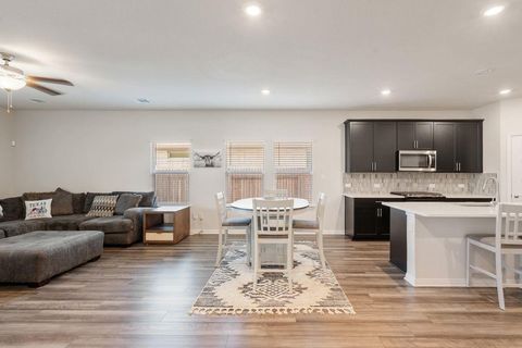 Tiny photo for 13720 Heartland DR, Manor, TX 78653 (MLS # 6017474)