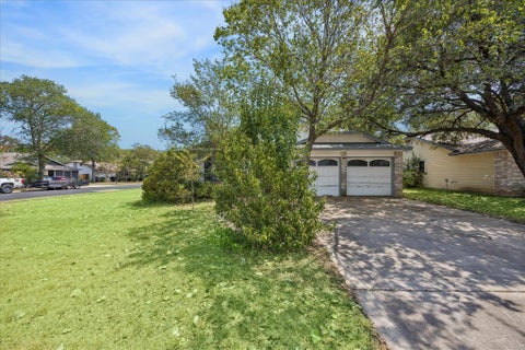 Photo of 7701 Wakefield DR, Austin, TX 78749 (MLS # 4508213)