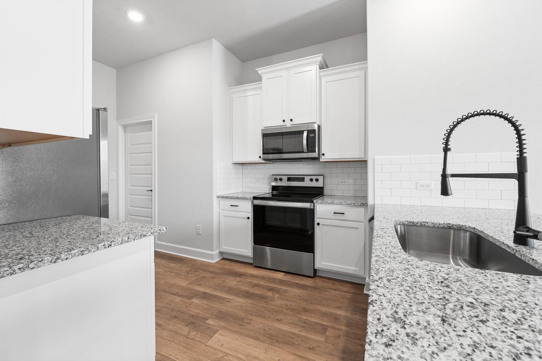 9709 Gladsome PATH