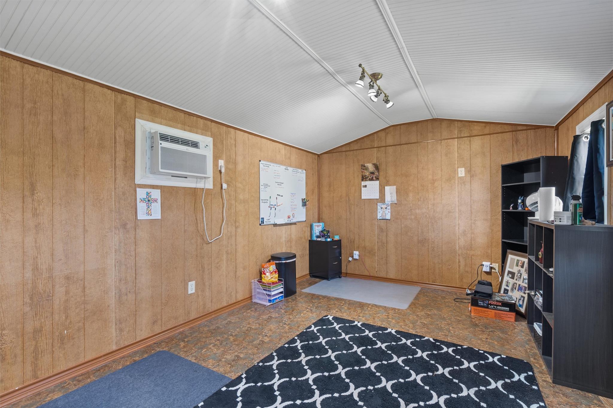 Taylor, Texas 76574, United States, 3 Bedrooms Bedrooms, ,2 BathroomsBathrooms,Residential,Active,126444