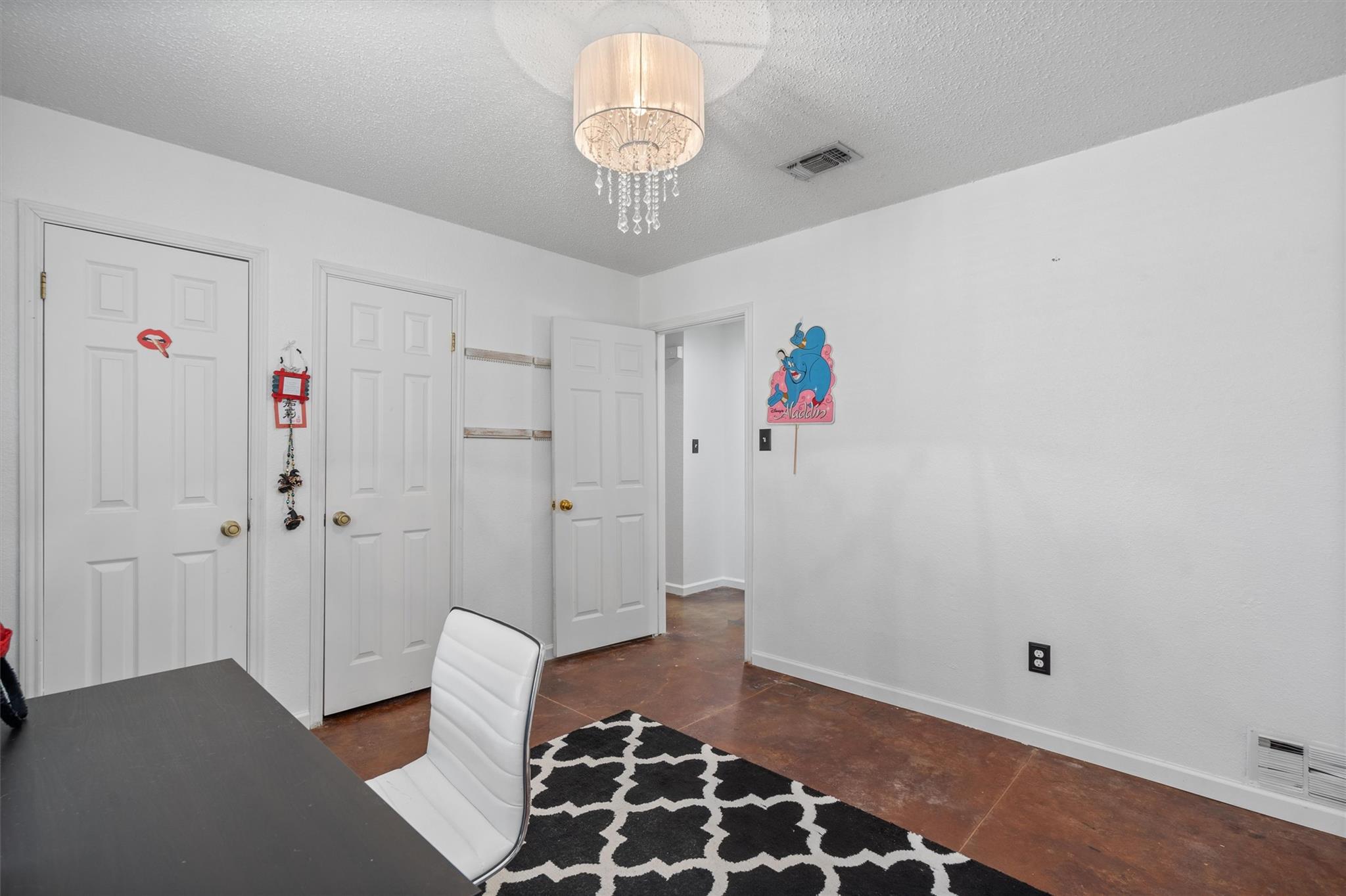 Taylor, Texas 76574, United States, 3 Bedrooms Bedrooms, ,2 BathroomsBathrooms,Residential,Active,126444