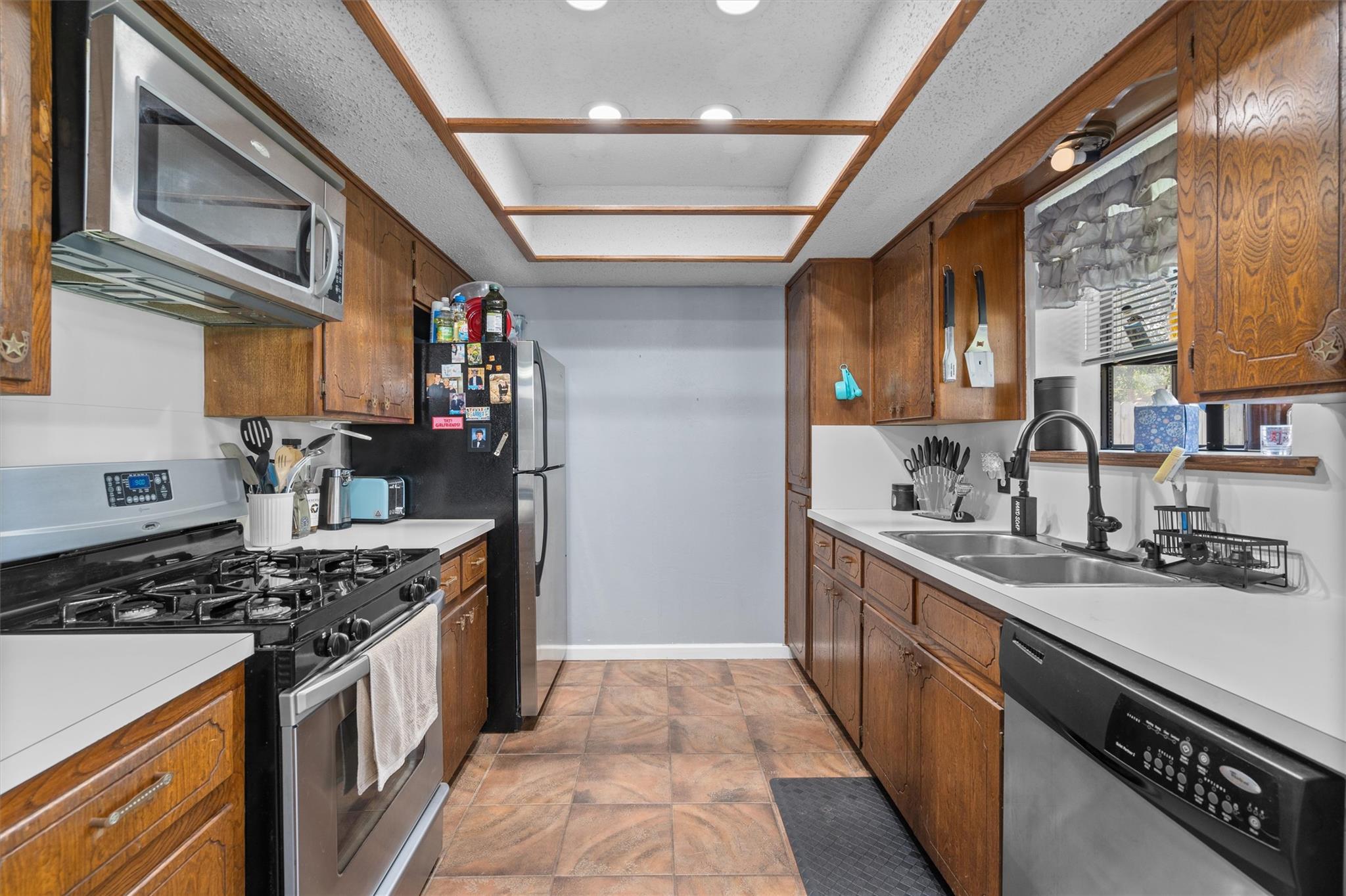 Taylor, Texas 76574, United States, 3 Bedrooms Bedrooms, ,2 BathroomsBathrooms,Residential,Active,126444