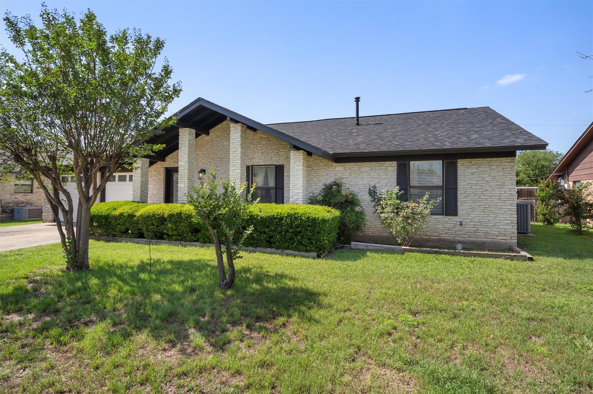 Taylor, Texas 76574, United States, 3 Bedrooms Bedrooms, ,2 BathroomsBathrooms,Residential,Active,126444