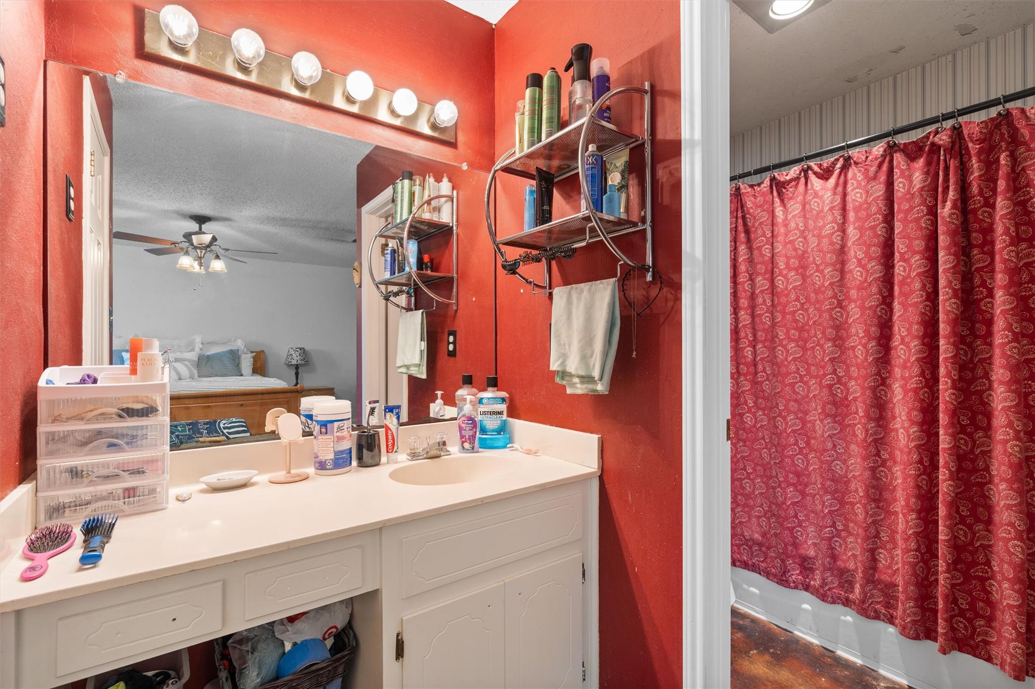 Taylor, Texas 76574, United States, 3 Bedrooms Bedrooms, ,2 BathroomsBathrooms,Residential,Active,126444