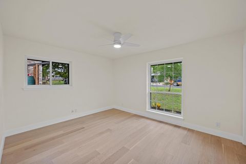 Tiny photo for 8909 Laurel Grove DR, Austin, TX 78758 (MLS # 8418583)