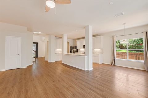 Tiny photo for 12701 Appaloosa Chase DR, Austin, TX 78732 (MLS # 7315101)