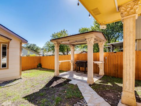 Tiny photo for 824 Whitehall DR, Pflugerville, TX 78660 (MLS # 3733139)