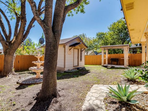 Tiny photo for 824 Whitehall DR, Pflugerville, TX 78660 (MLS # 3733139)