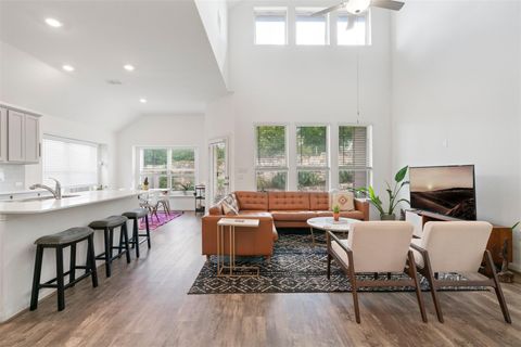 Photo of 700 Allende BND #82, Austin, TX 78748 (MLS # 9672253)