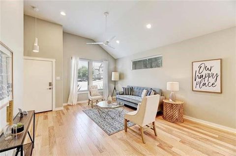 2001 Faro DR 15 Austin TX 78741