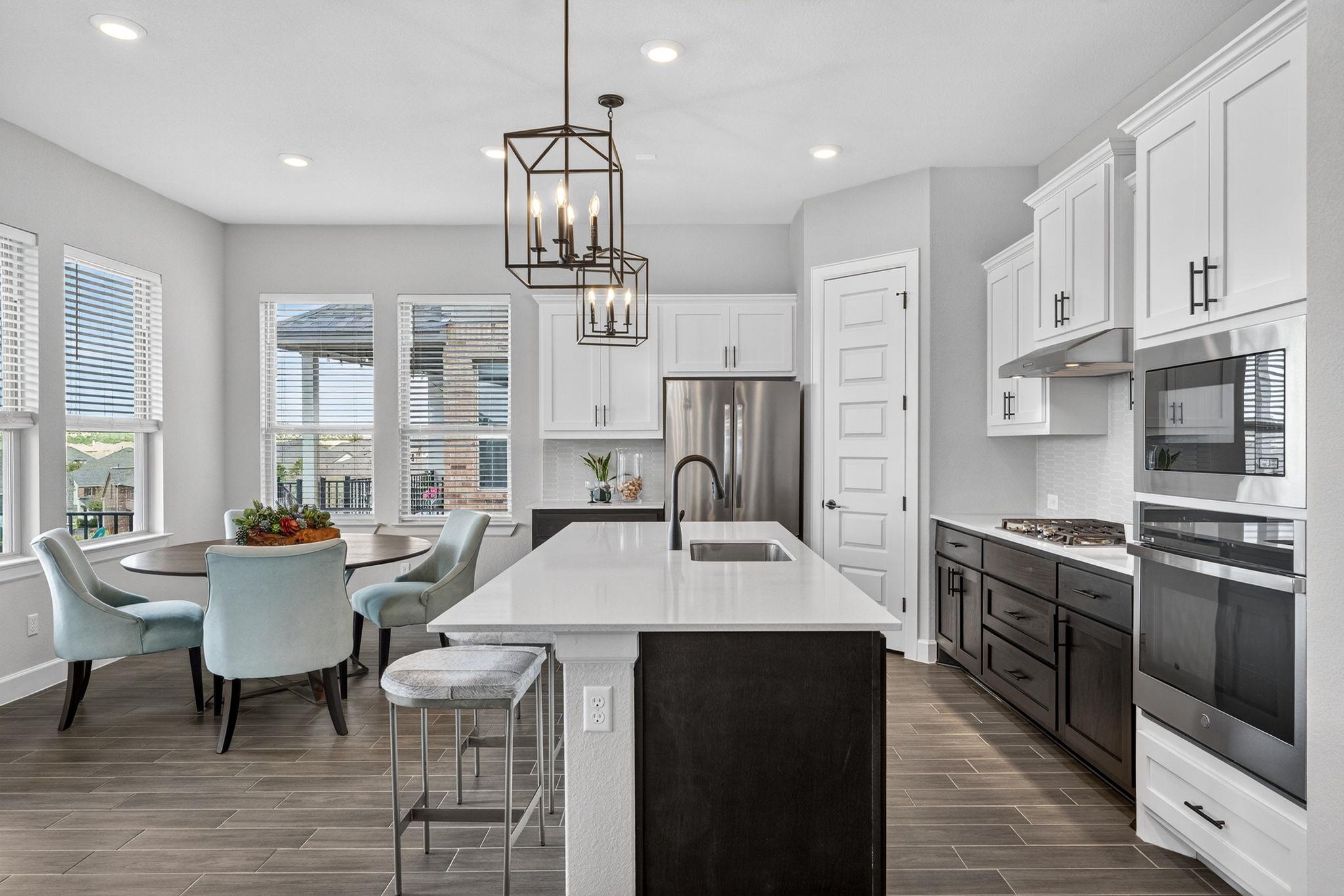 6816 Empresa DR