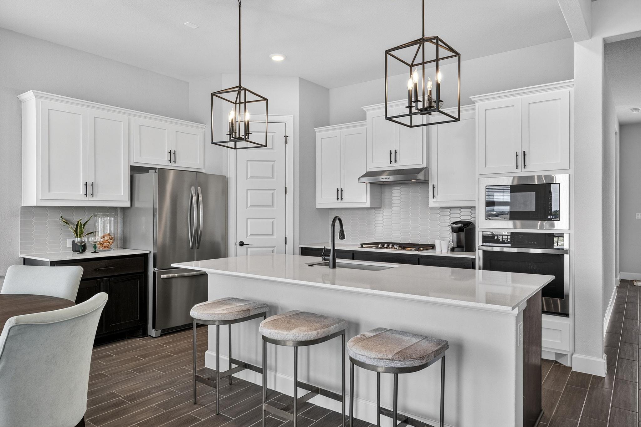 6816 Empresa DR