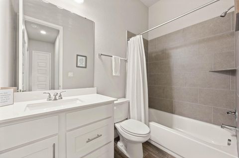 Tiny photo for 17904 Dufour DR, Austin, TX 78738 (MLS # 1693132)
