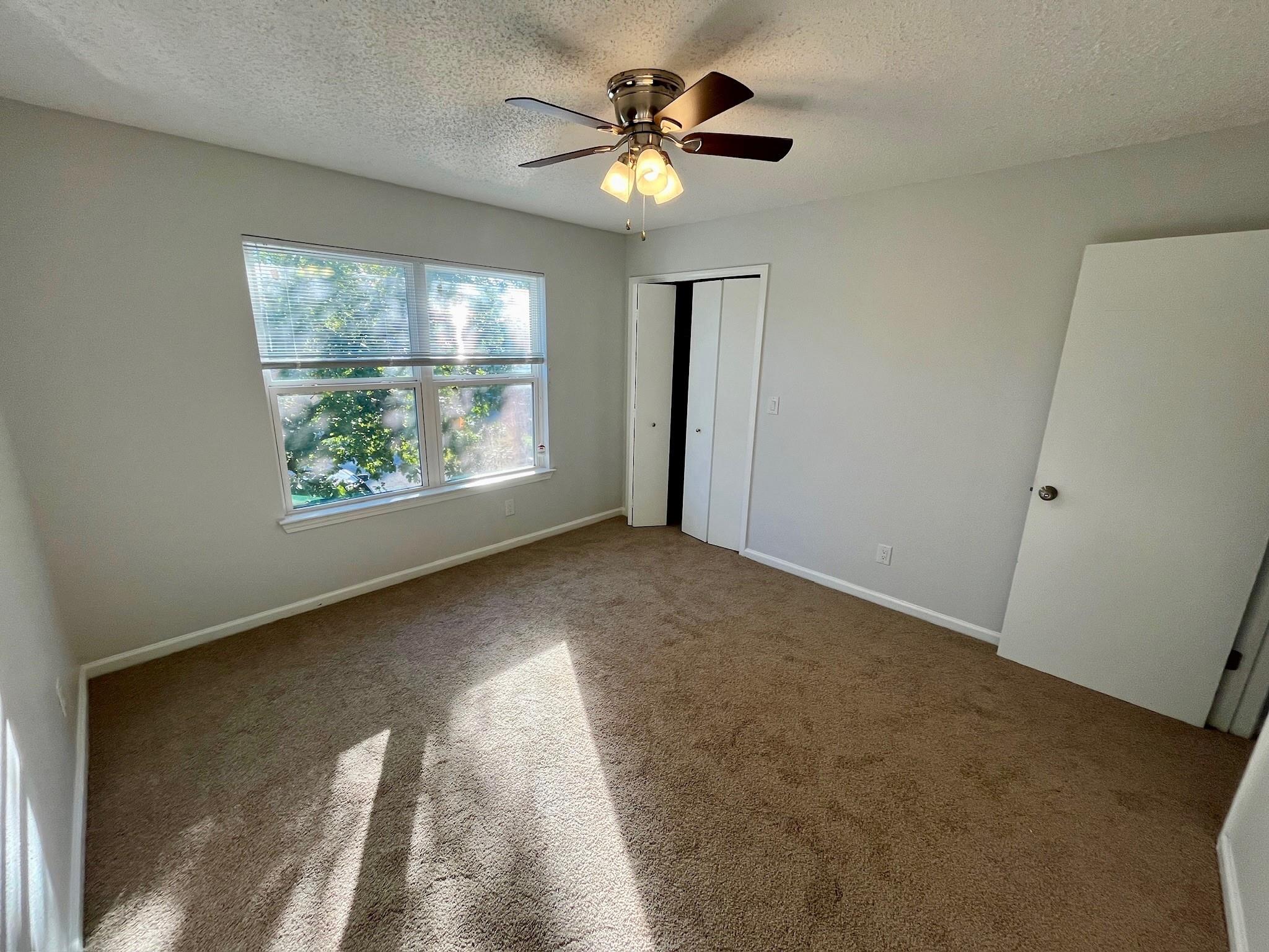 122 Hillside DR