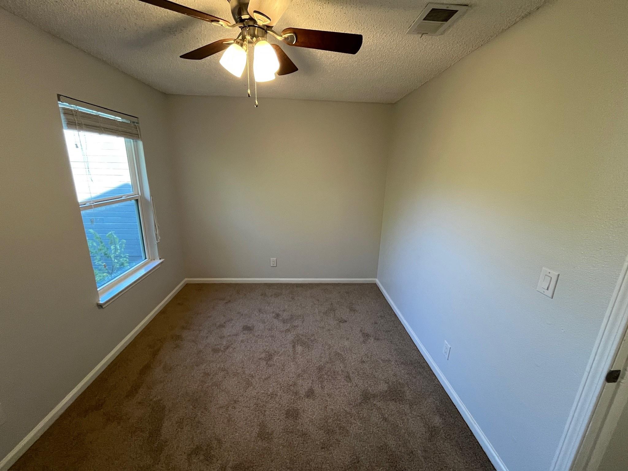 122 Hillside DR