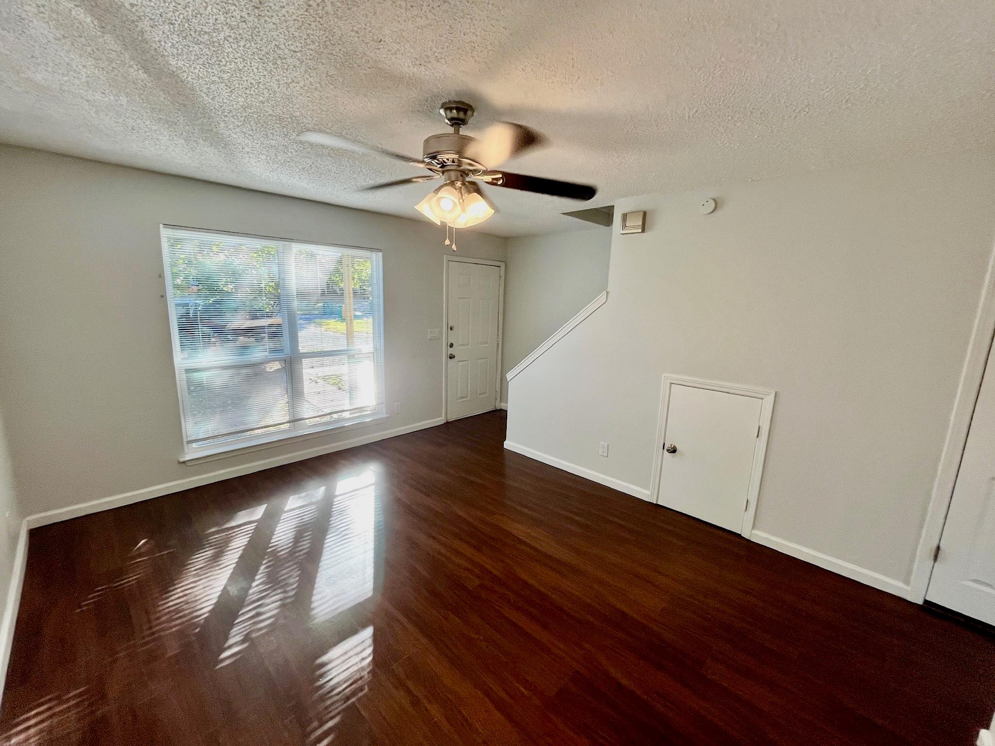 122 Hillside DR