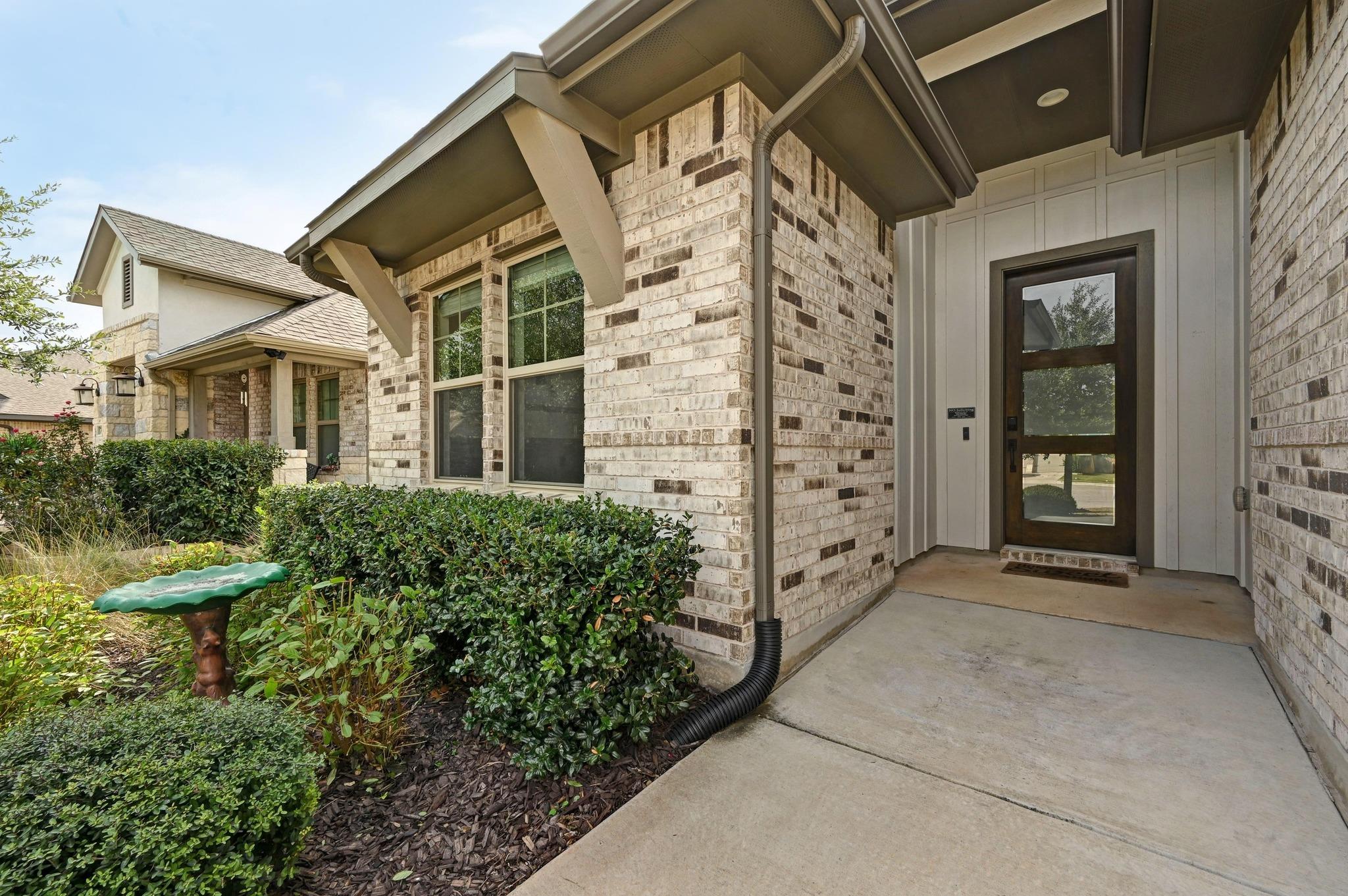 698 Coyote Creek WAY