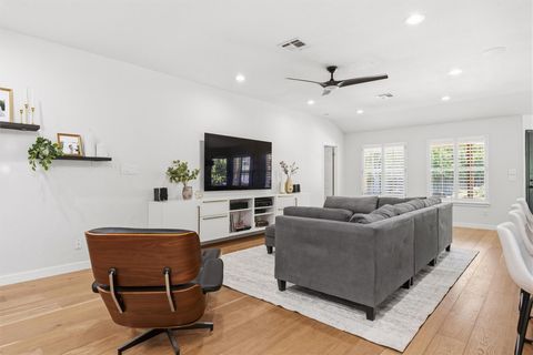 Tiny photo for 6921 Beatty DR, Austin, TX 78749 (MLS # 9676835)