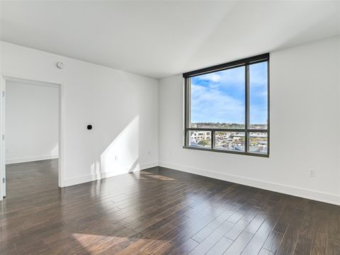 Tiny photo for 300 Bowie ST #1001, Austin, TX 78703 (MLS # 8756012)