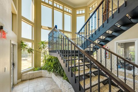 Tiny photo for 6000 Shepherd Mountain CV #807, Austin, TX 78730 (MLS # 8446544)